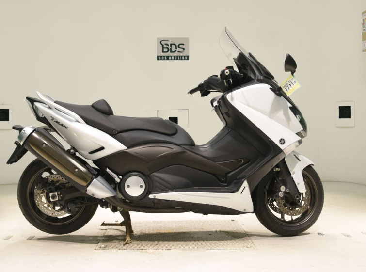 Мотоцикл Yamaha T-MAX530 с пробегом 20620 km