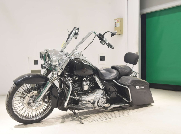 Мотоцикл HD ROAD KING FLHR1750 с пробегом 58917 km