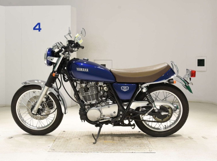 Мотоцикл Yamaha SR400 з пробігом 9458 km