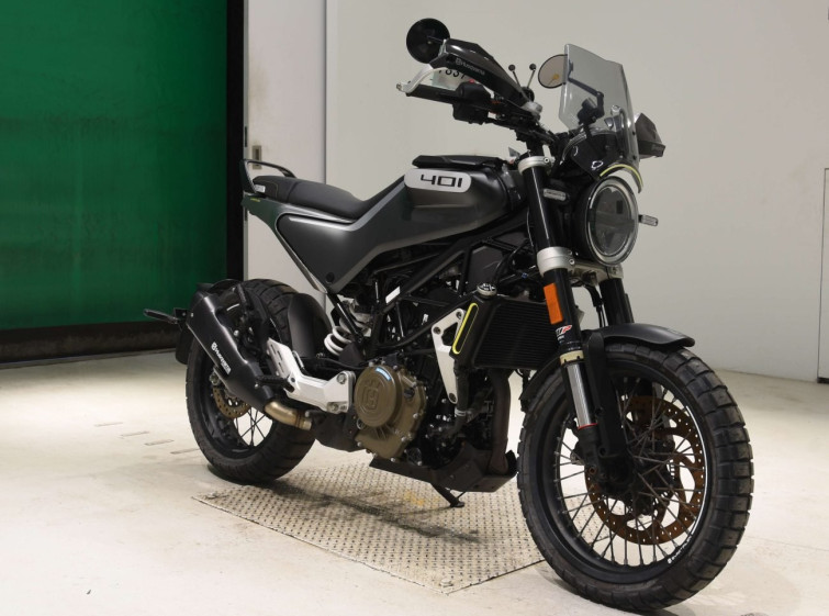 Мотоцикл Husqvarna SVARTPILEN 401 с пробегом 3648 km