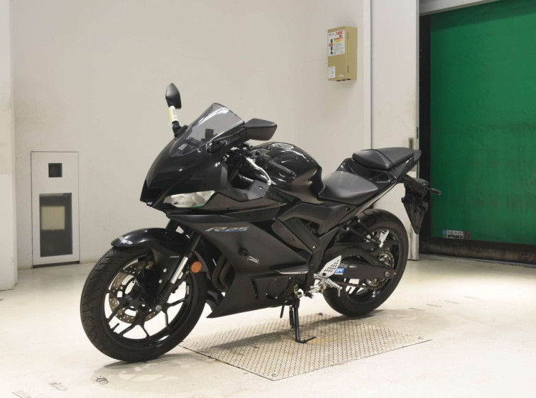 Мотоцикл Yamaha YZF-R25 з пробігом 6467 km