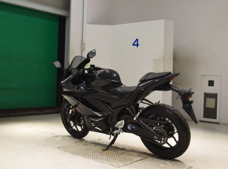 Мотоцикл Yamaha YZF-R25 з пробігом 6467 km