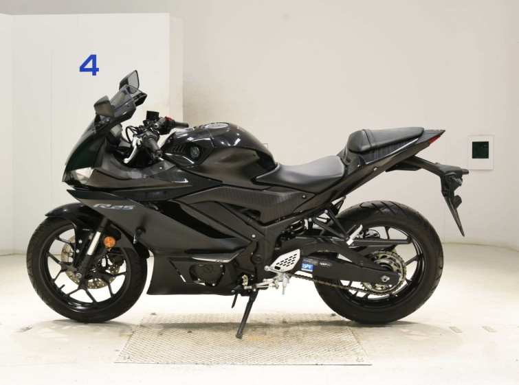 Мотоцикл Yamaha YZF-R25 з пробігом 6467 km