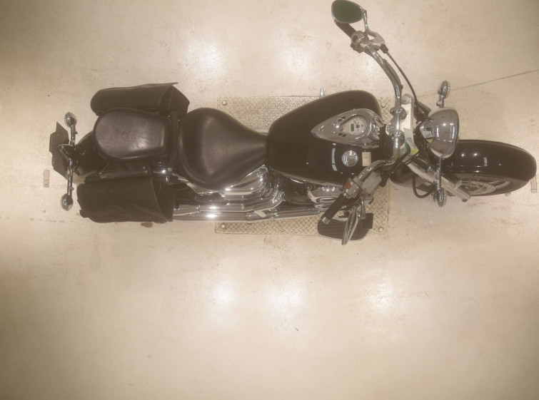 Мотоцикл Yamaha DRAGSTAR XVS400 CLASSIC с пробегом 15156 km