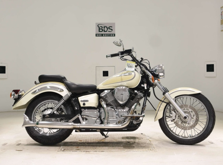 Мотоцикл Yamaha DRAGSTAR XVS250 с пробегом 8651 km