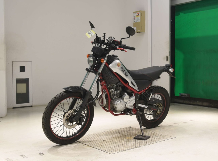 Мотоцикл Yamaha TRICKER-2 с пробегом 17231 km