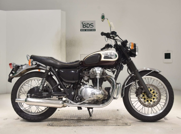 Мотоцикл Kawasaki W400 с пробегом 74260 km