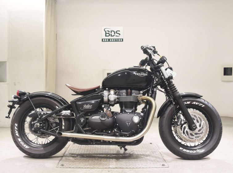Мотоцикл Triumph BONNEVILLE BOBBER з пробігом 2615 km