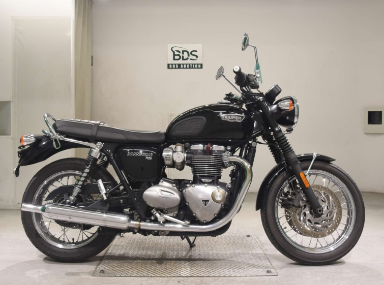 Мотоцикл Triumph BONNEVILLE T120 з пробігом 18981 km