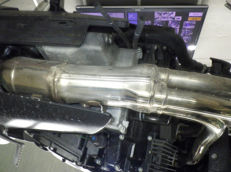 Мотоцикл Suzuki GSR400A з пробігом 10730 km