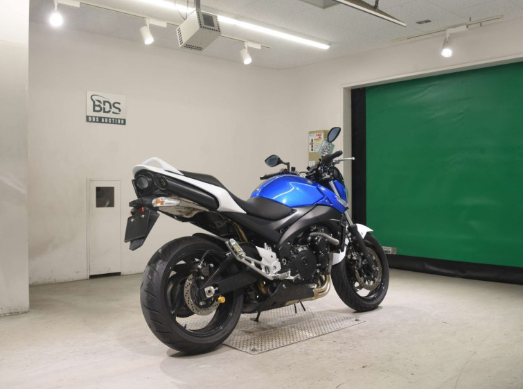 Мотоцикл Suzuki GSR400A з пробігом 10730 km
