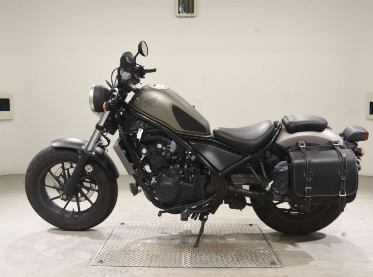 Мотоцикл Honda REBEL CMX500 з пробігом 15606 km