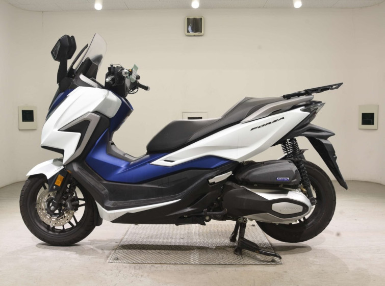 Мотоцикл Honda FORZA с пробегом 12908 km