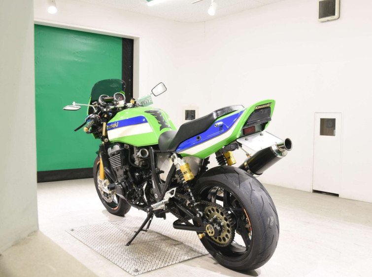 Мотоцикл Kawasaki ZRX1100 с пробегом 27429 km