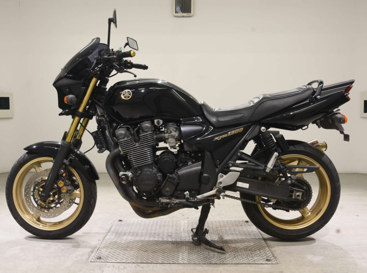 Мотоцикл Yamaha XJR1300 з пробігом 42085 km