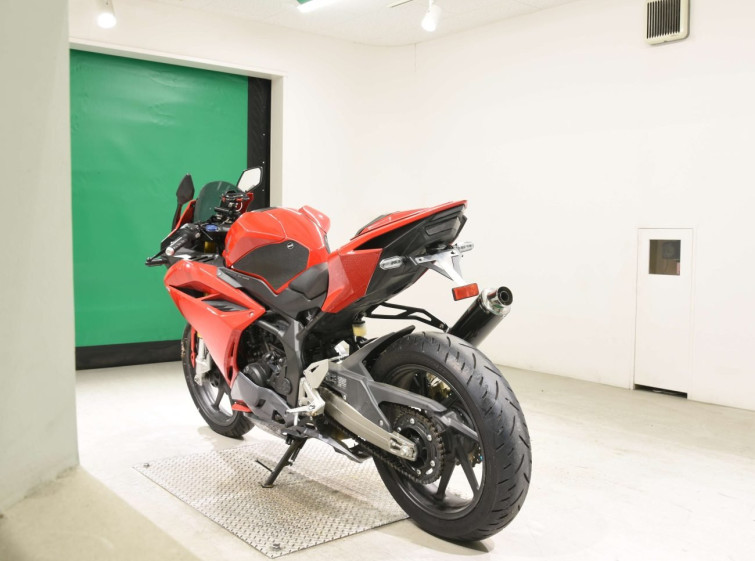Мотоцикл Honda CBR250RR з пробігом 11797 km