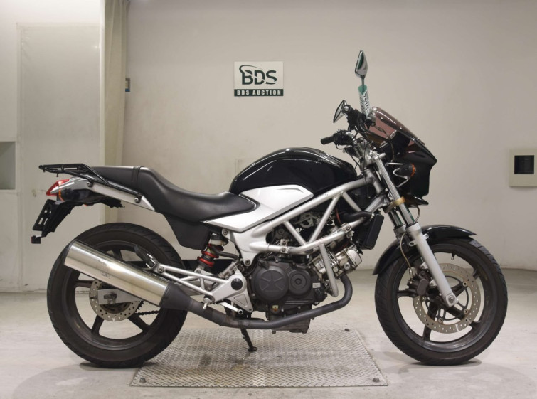 Мотоцикл Honda VTR250 с пробегом 35698 km