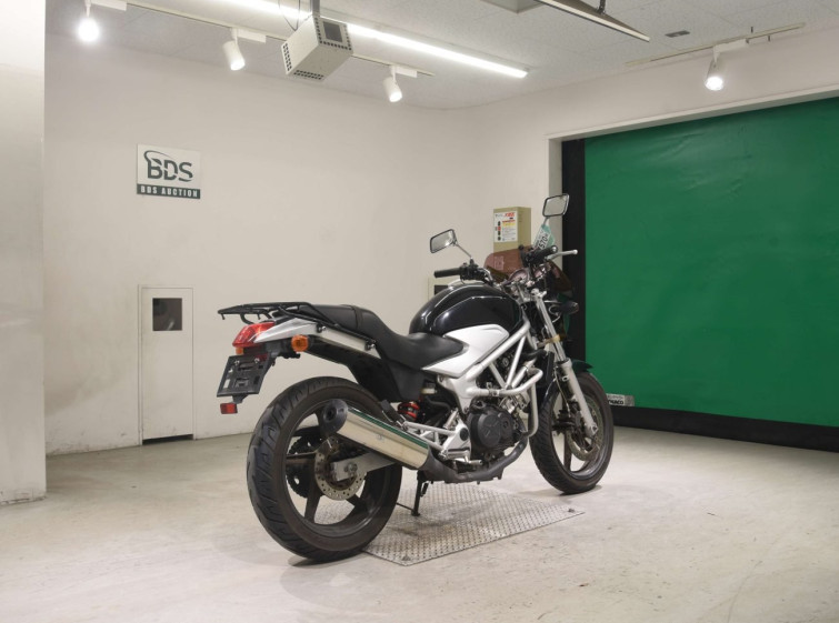 Мотоцикл Honda VTR250 с пробегом 35698 km