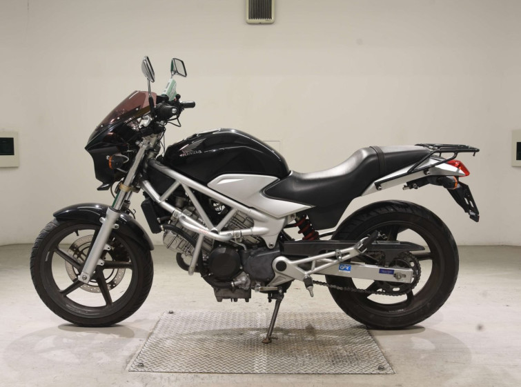 Мотоцикл Honda VTR250 с пробегом 35698 km