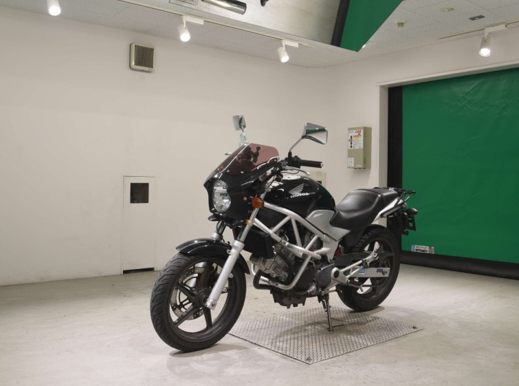 Мотоцикл Honda VTR250 с пробегом 35698 km