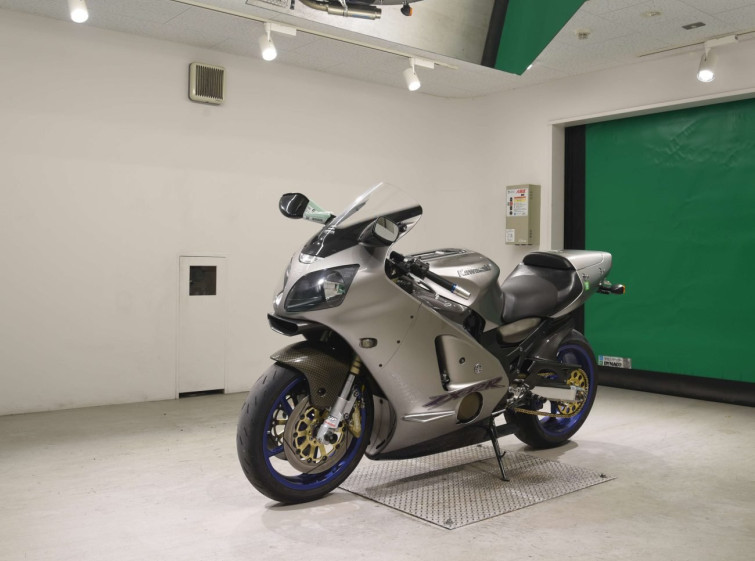 Мотоцикл Kawasaki NINJA ZX-12R с пробегом 31416 km