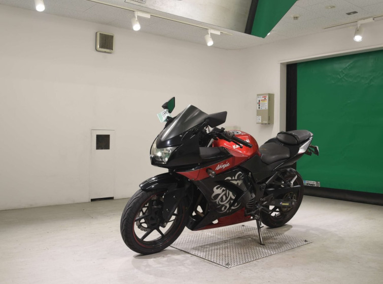 Мотоцикл Kawasaki NINJA250R с пробегом 26426 km