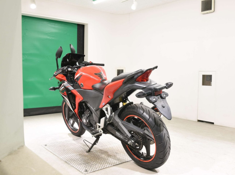 Мотоцикл Honda CBR250R з пробігом 25358 km