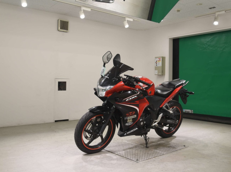 Мотоцикл Honda CBR250R з пробігом 25358 km