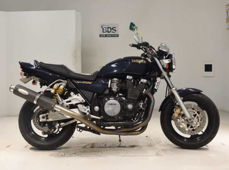 Мотоцикл Yamaha XJR1200 с пробегом 33744 km