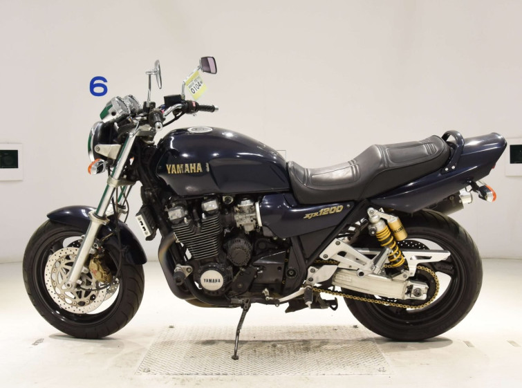 Мотоцикл Yamaha XJR1200 с пробегом 33744 km