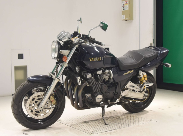 Мотоцикл Yamaha XJR1200 с пробегом 33744 km