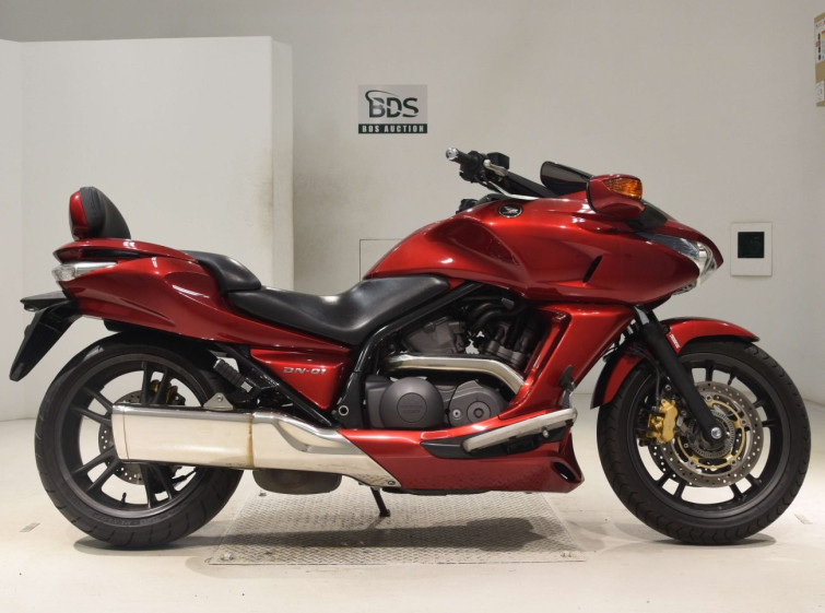 Мотоцикл Honda DN-01 з пробігом 52365 km