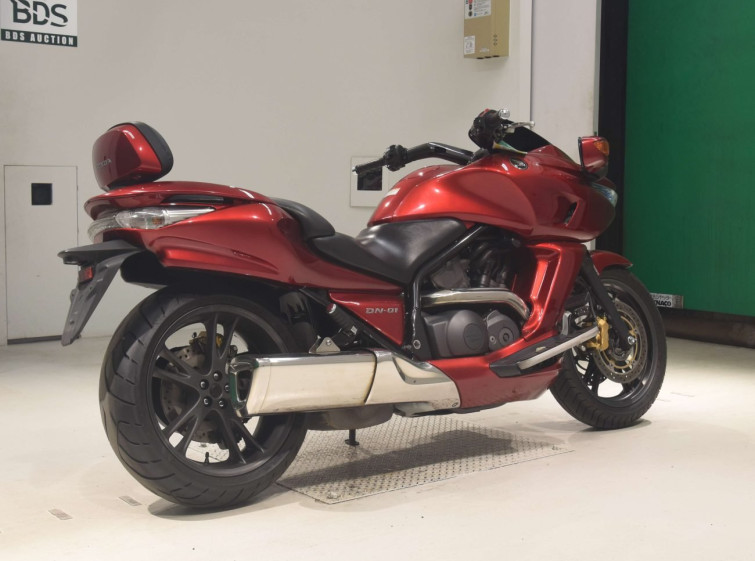 Мотоцикл Honda DN-01 з пробігом 52365 km