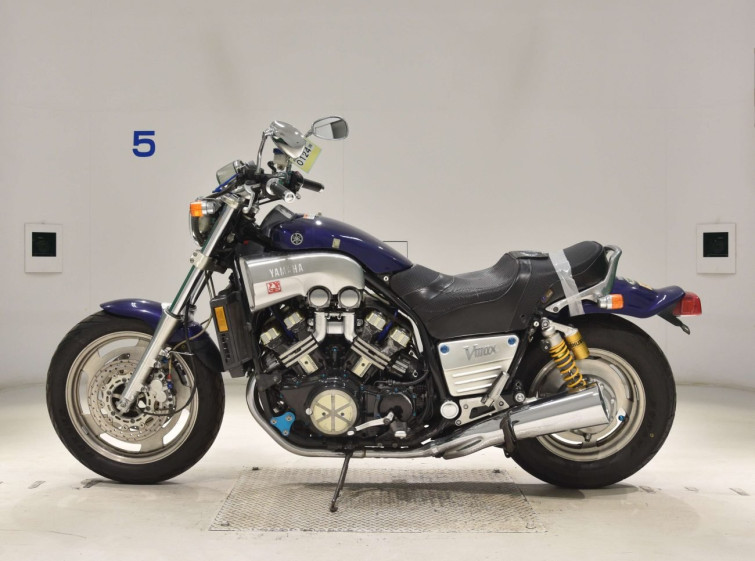 Мотоцикл Yamaha V-MAX з пробігом 39906 m