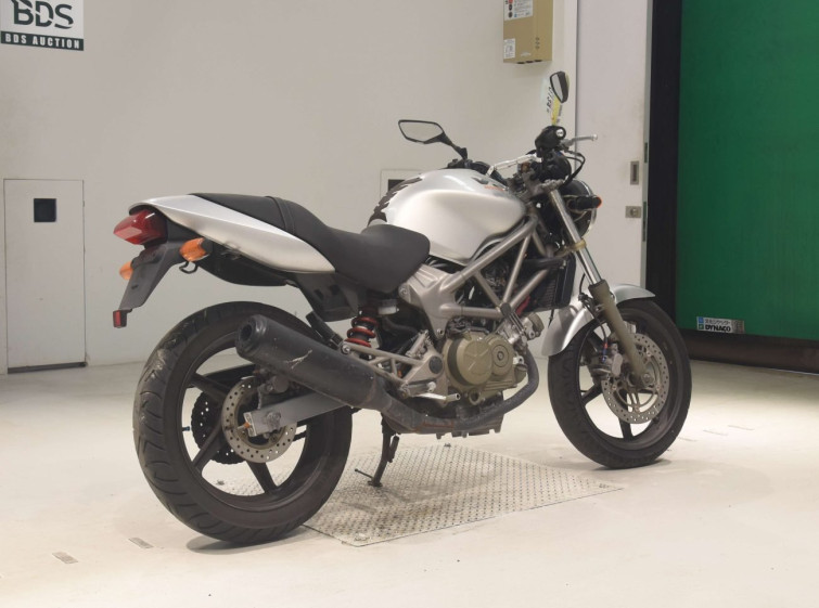 Мотоцикл Honda VTR250 с пробегом 28151 km