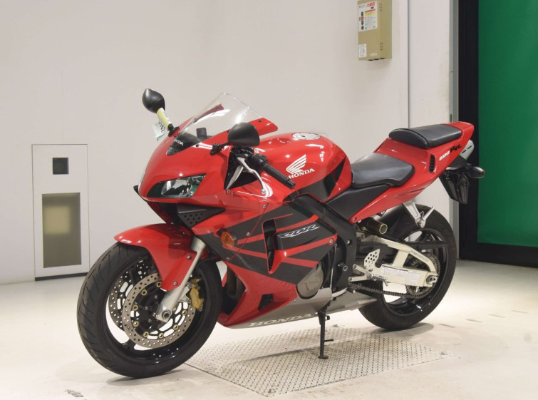 Мотоцикл Honda CBR600RR с пробегом 19939 km