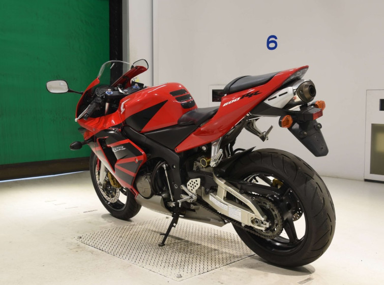 Мотоцикл Honda CBR600RR с пробегом 19939 km