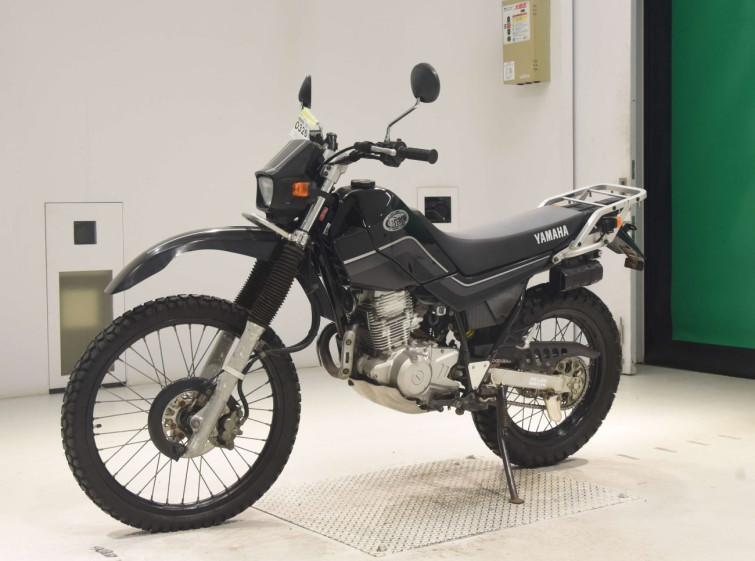 Мотоцикл Yamaha SEROW XT225 з пробігом 2932 km