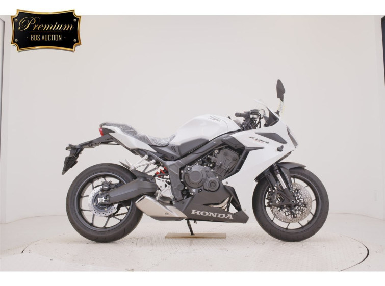 Мотоцикл Honda CBR650R з пробігом 1588 km