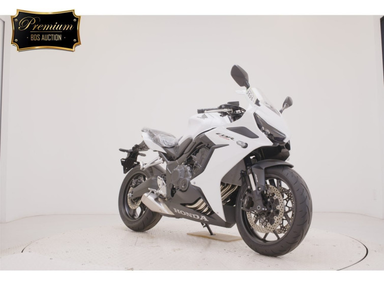 Мотоцикл Honda CBR650R з пробігом 1588 km