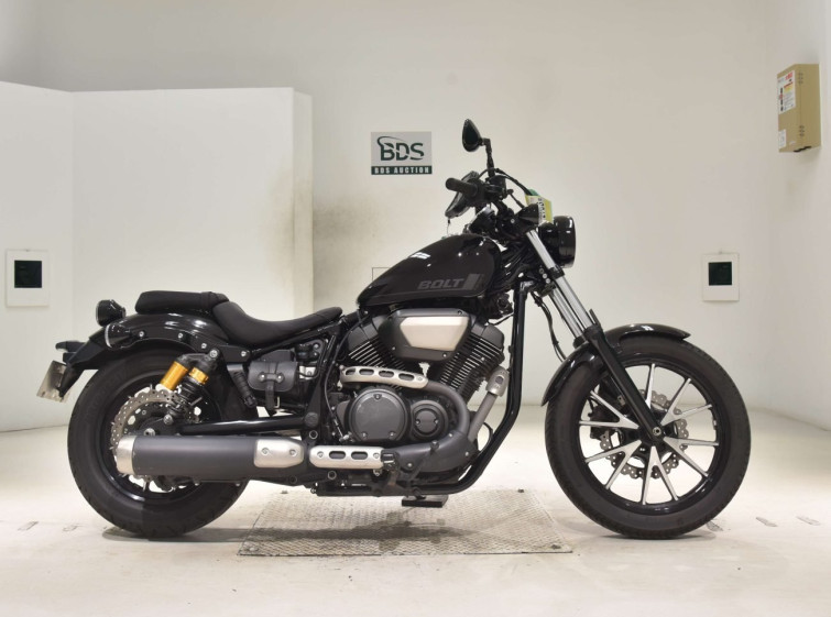 Мотоцикл Yamaha BOLT з пробігом 27652 km