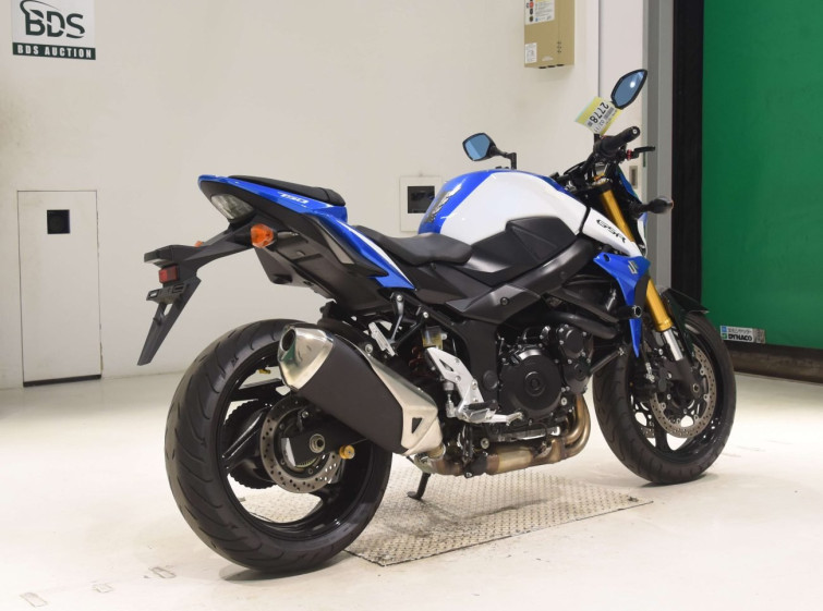 Мотоцикл Suzuki GSR750 с пробегом 21145 km