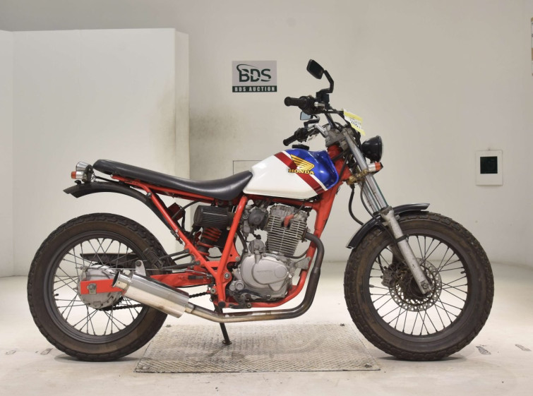 Мотоцикл Honda FTR223 з пробігом 8864 km