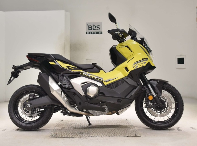 Мотоцикл Honda X-ADV750 з пробігом 14 km