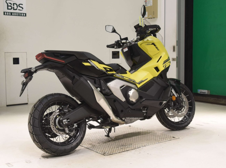 Мотоцикл Honda X-ADV750 з пробігом 14 km