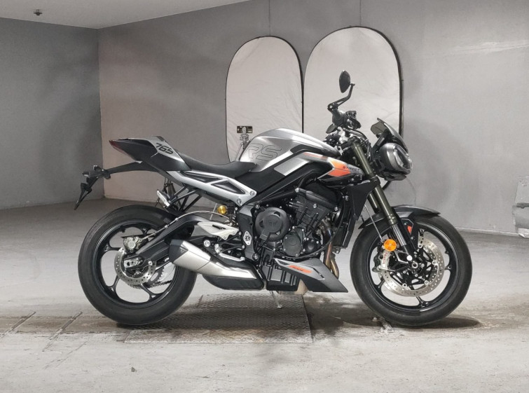 Мотоцикл Triumph STREET TRIPLE RS з пробігом 15581 km