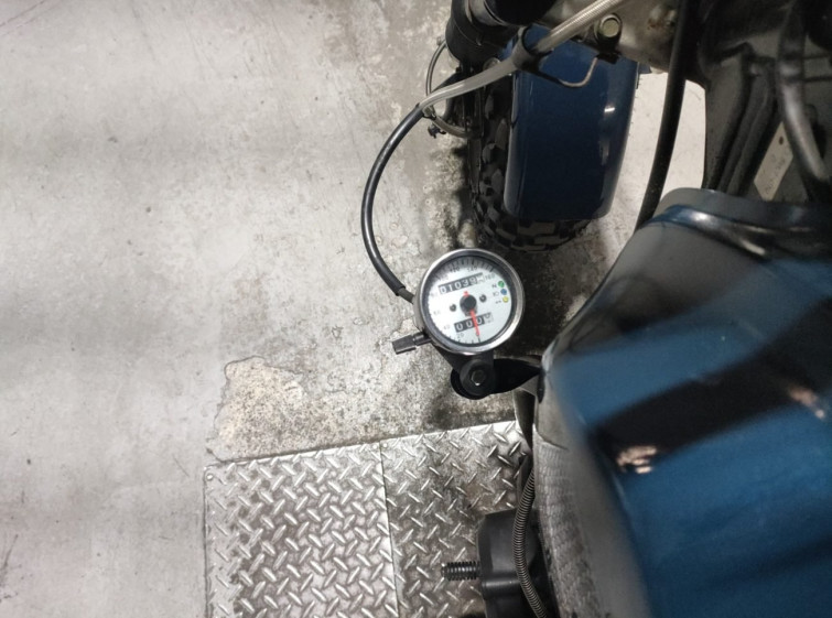 Мотоцикл Yamaha TW225 с пробегом 1039 km