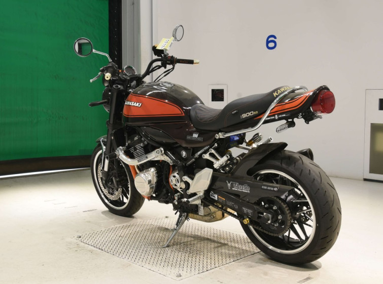 Мотоцикл Kawasaki Z900RS з пробігом 7858 km