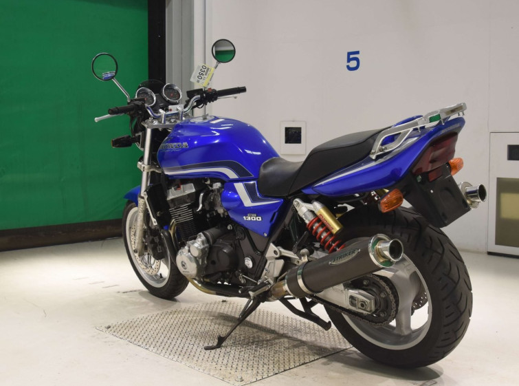 Мотоцикл Honda CB1300SF с пробегом 24652 km