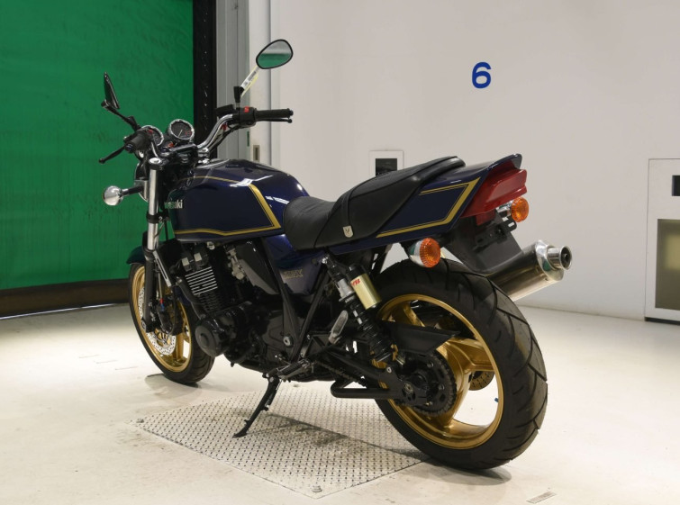 Мотоцикл Kawasaki ZRX-2 з пробігом 20319 km